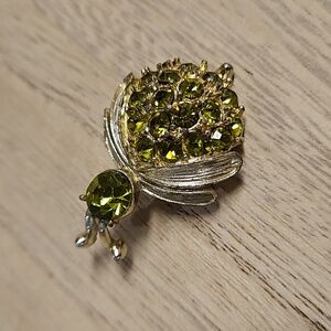 Vintage goldtone green rhinestone Beetle Bug  brooch animal bumble bee